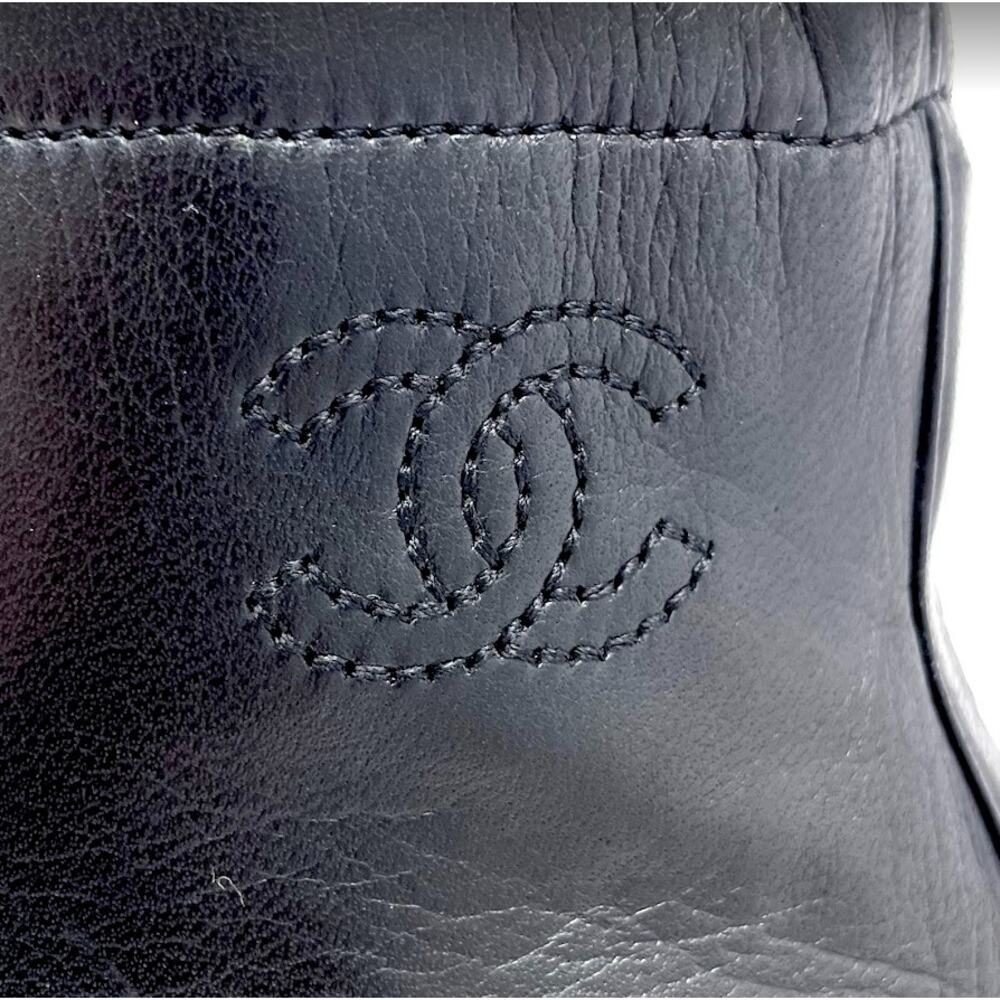 Chanel‎ Shoes Ankle Boots CC Logo Quilted Black Leather Cap Toe High Heels EU 37 - Picture 2 of 9